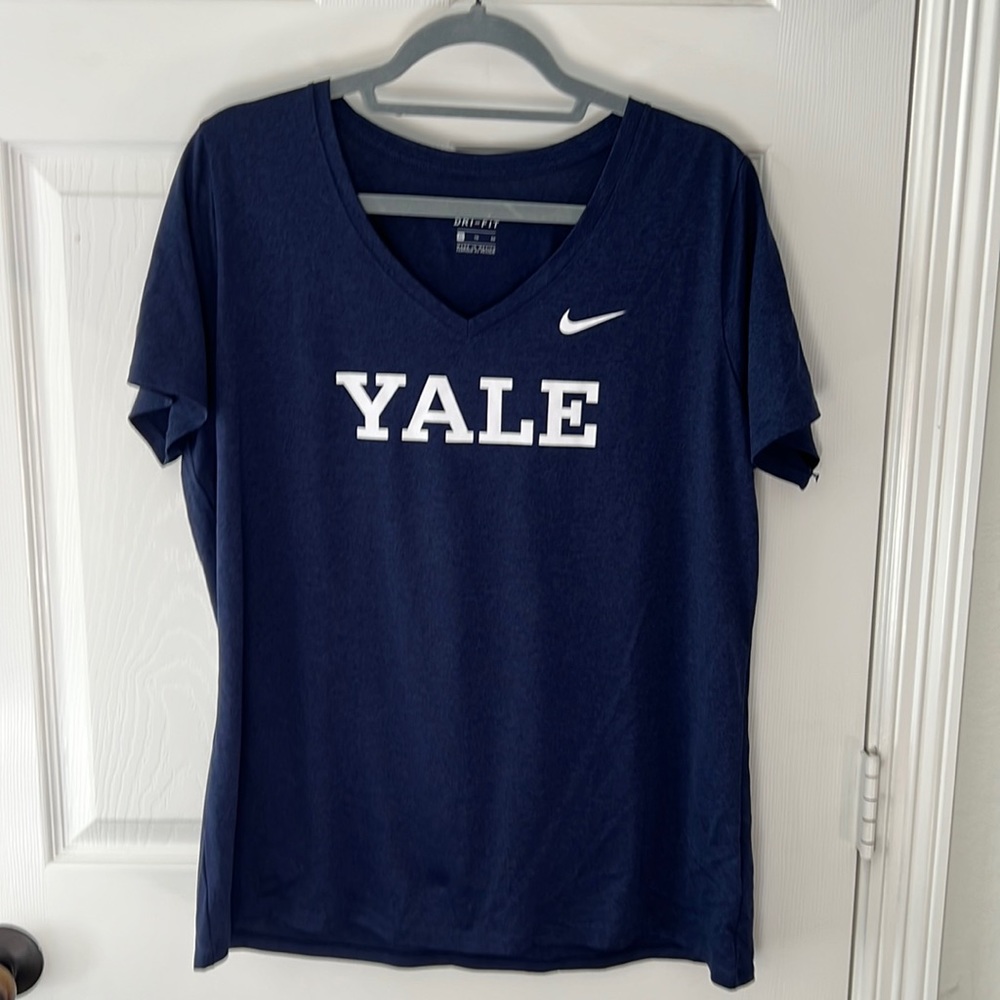 Yale Nike dri-fit t-shirt